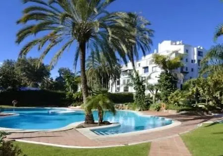 Noctua Puerto Banus 003 * Марбелья