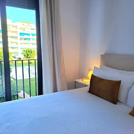 Noctua Puerto Banus 003 Марбелья
