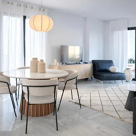 Noctua Puerto Banus 003 * Marbella